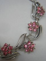 "Coro" pink flower necklace