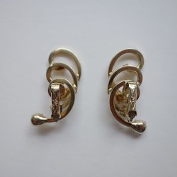 画像2: gold wire and rhinestone earring