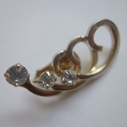 画像4: gold wire and rhinestone earring