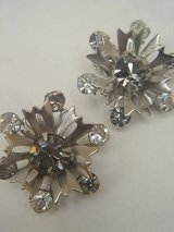 画像: silver rhinestone flower earring