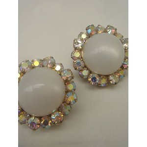 画像: white dome & aurora rhinestone earring