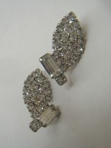 画像: rhinestone leaf design earring