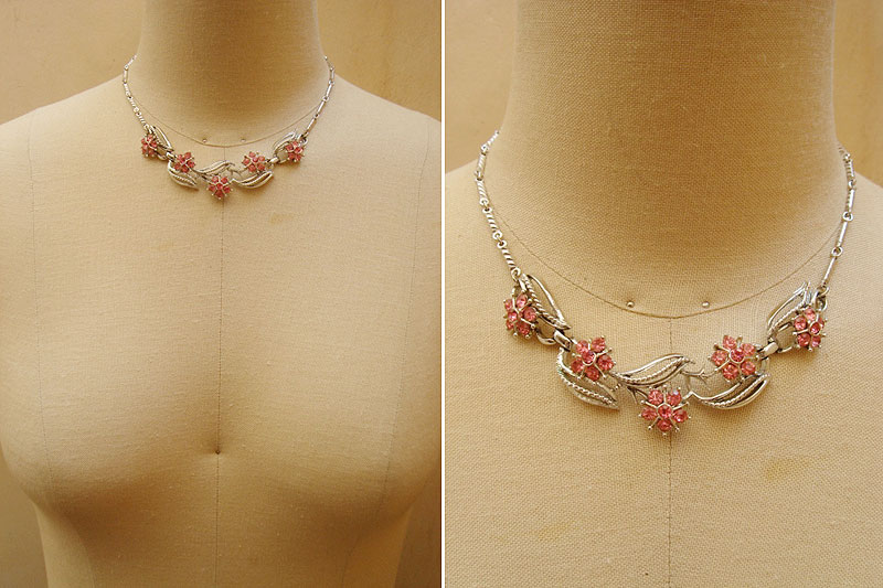 画像: "Coro" pink flower necklace
