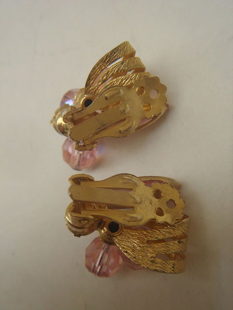 画像: gold & pink earring