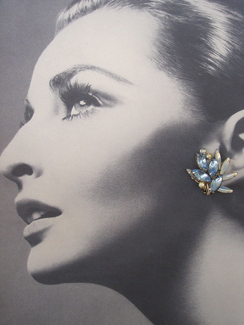 画像: blue rhinestone earring