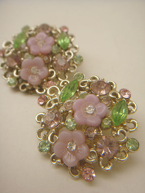 画像: "BSK" purple & green flower earring