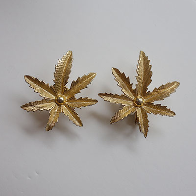 画像1: gold leaf earring