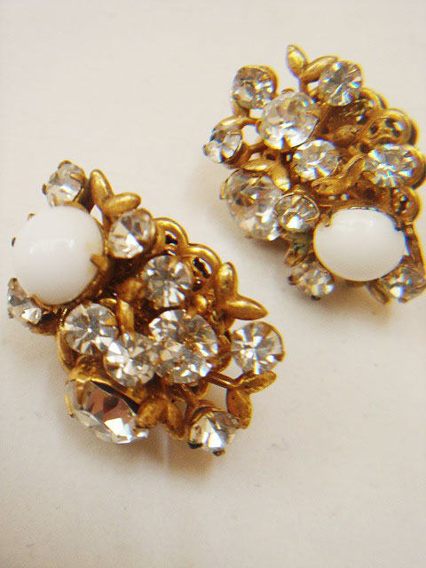画像: "MIRIAM HASKELL" gold rhinestone earring